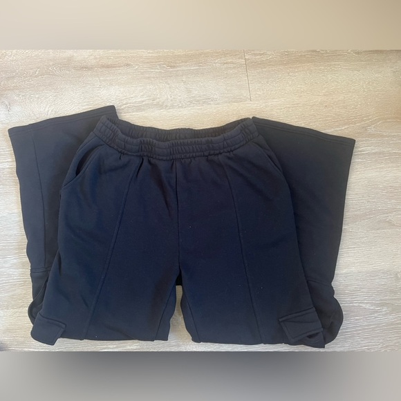 Forever-21 Fleece Cargo Straight-Leg Pants - Picture 2 of 3